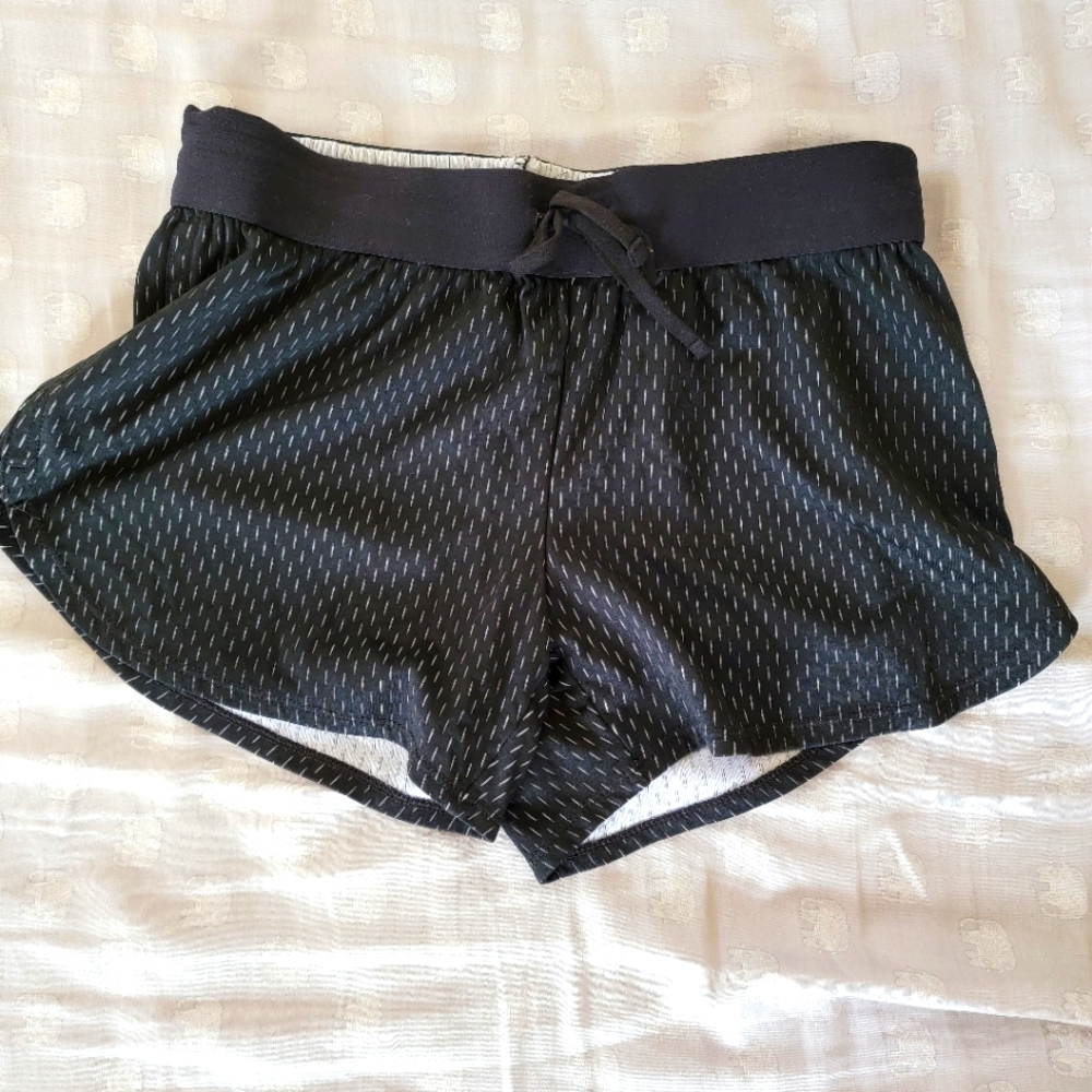 Athletic shorts